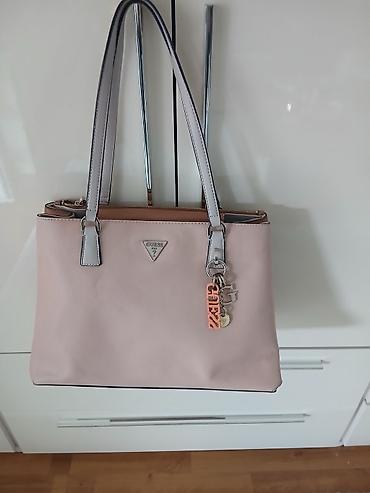 Torbe: GUESS torbe – dve modele 1) Siva torba sa monogram printom - — 5