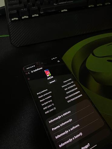 sundjer bob dexy co: Samsung Galaxy A-serija, bela boja. Telefon sa četvorostrukom zadnjom — 4