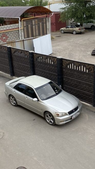 радиатор бус сапог: Toyota Altezza: 2002 г., 2 л, Автомат, Газ, Седан