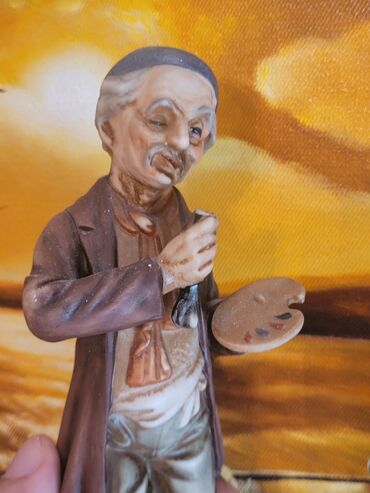 tor: Fiqur, Keramika