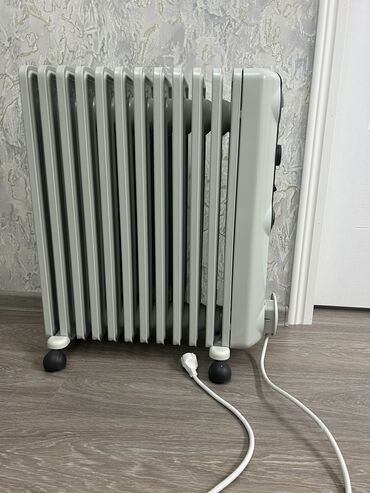Elektrikli qızdırıcılar və radiatorlar: Yağ radiatoru, Delonghi, Kredit yoxdur, Ünvandan götürmə