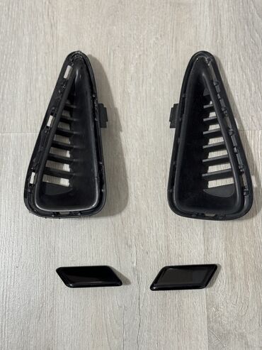 бочок омывателя: Продаю заглушки на передний бампер Камри 55 Европа и крышку (пластик)