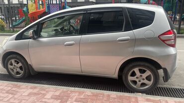 хонда фит 2009: Honda Fit: 2009 г., 1.3 л, Автомат, Бензин, Хетчбек