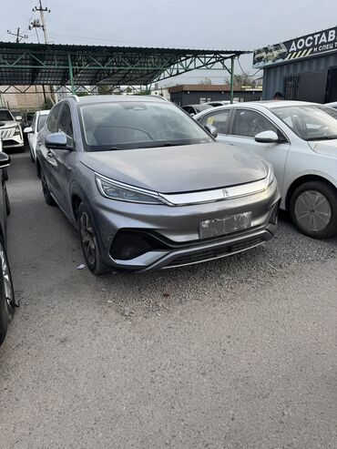 BYD: BYD : 2023 г., 0.1 л, Робот, Электромобиль, Кроссовер