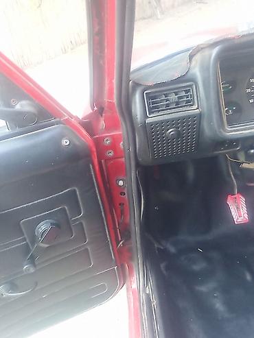 daewoo nexia 1996: VAZ 2107, qırmızı rəng, sedan kuzov. Xüsusiyyətlər: - Arxa ötürücülü — 7