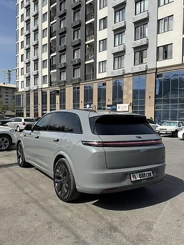 парковка на ваз 21 06: Lixiang L7: 2023 г., 1.5 л, Автомат, Гибрид, Кроссовер — 2