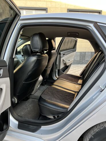 Hyundai: Hyundai Sonata: 2019 г., 2 л, Гибрид — 9