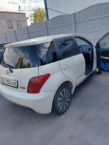 2107 2106: Toyota Ist: 2002 г., 1.5 л, Автомат, Бензин, Хэтчбэк — 2