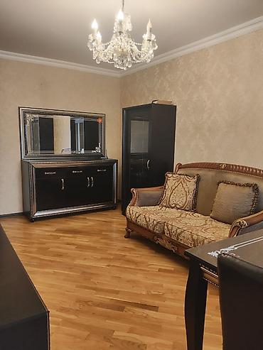 8 ci mkr kiraye evler: 9-cu mikrorayonda 9/7-ci mərtəbəsində 3 otaga düzelme ev kiraye — 1