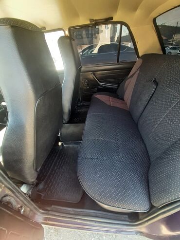 Toyota: Avtomobil: Lada 2107 (VAZ 2107) Kuzov: sedan, tünd bənövşəyi rəng