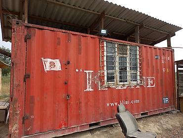 Контейнеры: Продаю домик-контейнер, утепленный. 3000$ — 3