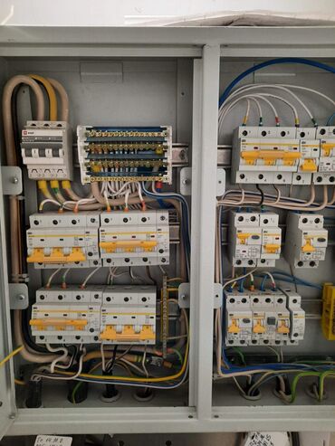 Электрики: Электрик | Монтаж выключателей, Перенос электроприборов, Установка распределительных коробок Больше 6 лет опыта — 29