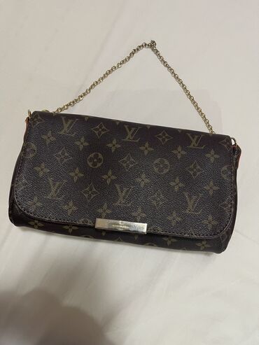 Προσωπικά αντικείμενα: Louis Vuitton Favorite Purple Interior Crossbody MM Brown Canvas