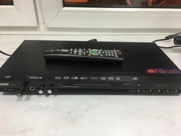 касетный плеер: Караоке DVD-player BBK dv827x с диском на 2000 песен. В отличном
