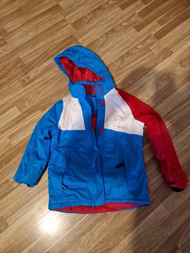 bež mantil kombinacije: Decija skijaska jakna 2000din kao nova bez ostecenja
