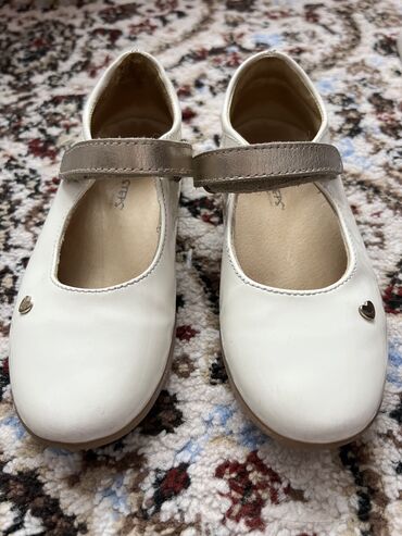 туфли баскони: Туфли детские Размер - 27 Цвет - белый (лак) Материал - натуральная