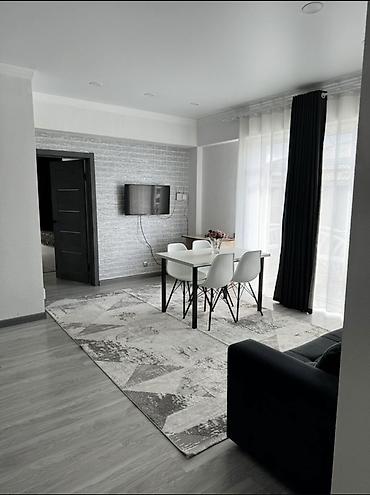 act building: Срочно продается квартира на Иссык-Куле в ЦО «Париж». • Вторая линия — 2