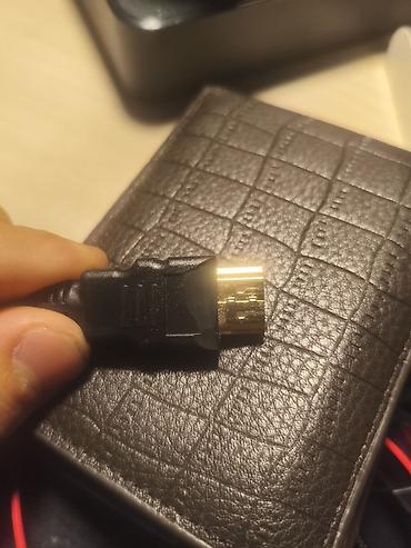 адаптер vga: Переходник vga-hdmi порезан с верхней стороны, так как не входил в — 3