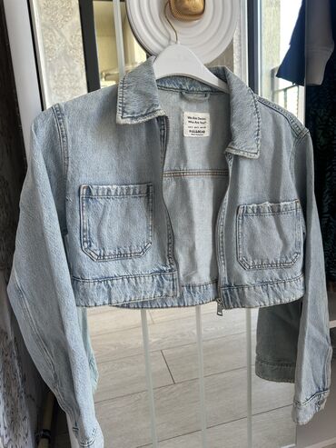Kurtkalar: Cins kurtka, Pull and Bear, S (EU 36) lalafo.az -da Kurtkalar: Cins kurtka, Pull and Bear, S (EU 36)