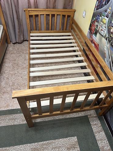 Односпальные кровати: Продаю кровать с матрасом — 1