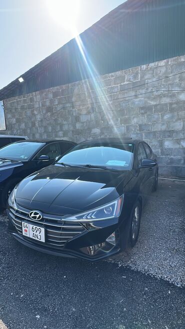 Hyundai: Hyundai Elantra: 2018 г., 2 л, Автомат, Бензин, Седан