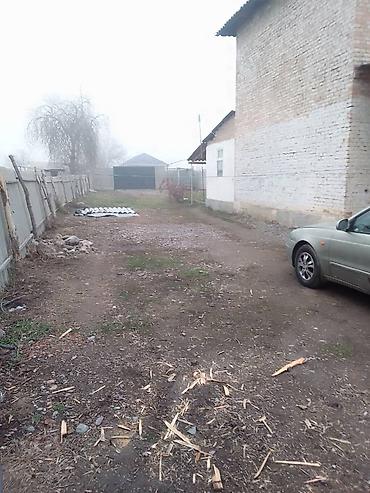 Продажа коттеджей и домов: 7 комнатная Продаётся двухэтажный кирпичный дом с двором и навесом для — 16