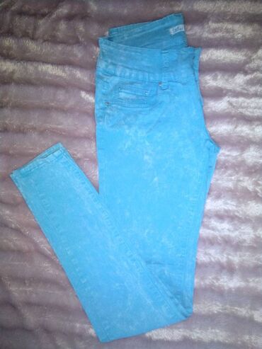 plave pantalone: S (EU 36), M (EU 38), Normalan struk, Ravne nogavice