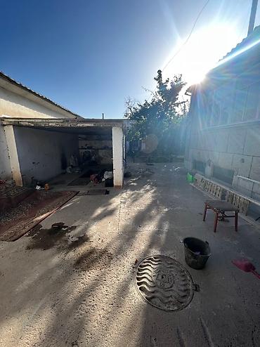 Продажа коттеджей и домов: Продается Дом!!! Иссык-куль г. Балыкчы 5 соток Большой дом,есть — 17