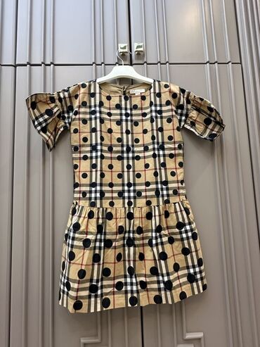 Cinslər və şalvarlar: Don, Gündəlik, 9 - 10 yaş, Burberry