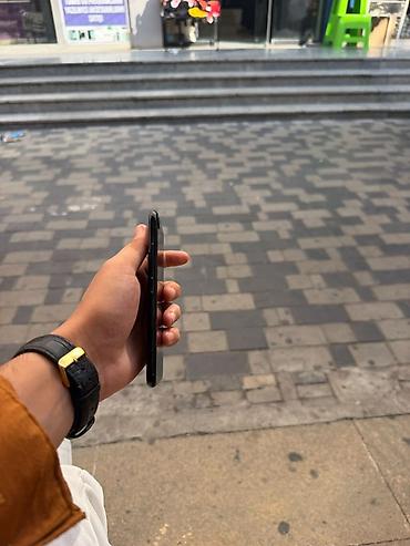 Apple iPhone: IPhone 7, 128 GB, Qara, Barmaq izi — 1