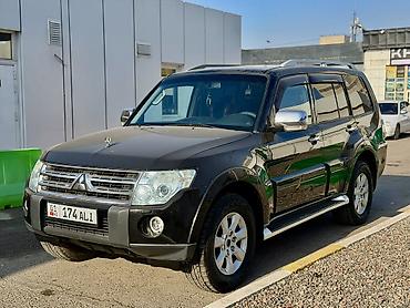 Mitsubishi: Mitsubishi Pajero: 2010 г., 3 л, Автомат, Бензин, Внедорожник — 4