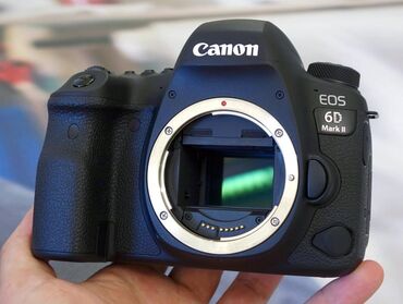 Fotokameralar: (Canon 6 D Mark 2) pakovqada.Çox az istifadə eləmişəm.Yep