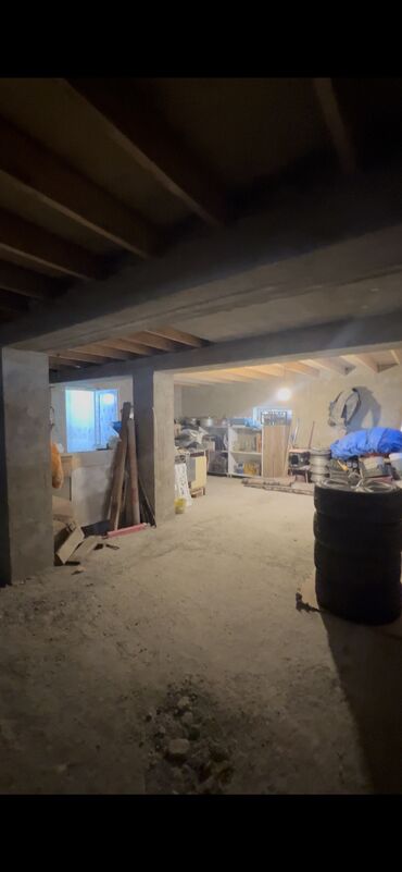 Həyət evləri və villaların satışı: Binəqədi qəs. 3 otaqlı, 1 kv. m, Yeni təmirli — 10