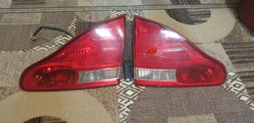 бак 124: Стоп-сигналдын башка түрү Toyota 2003 г., Колдонулган, Оригинал