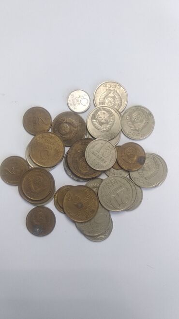 куплю старые купюры: • Антекварные монеты из СССР, самая старая монета 1943 года