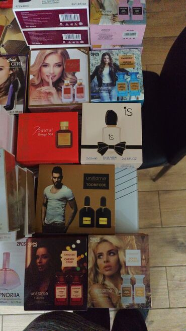 Parfemi: Setovi parfema – razne mirisne kolekcije (ženski i muški) cena za — 6