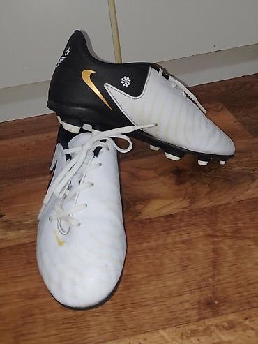 Kopačke: Nike kopačke za prirodnu travu br 36 - Model: Nike (klasična linija sa — 5