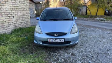 авто кондицонер: Honda Fit: 2002 г., 1.3 л, Вариатор, Бензин, Хетчбек