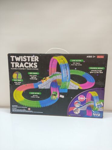 детская горка для дома: Игровой набор Twister Tracks — гибкая трасса с машинками и световыми