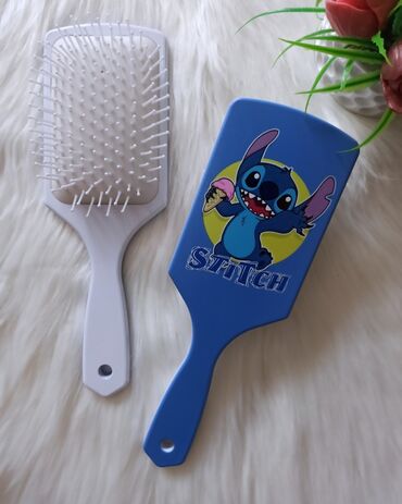 neseseri za plazu: Stitch cetka za kosu