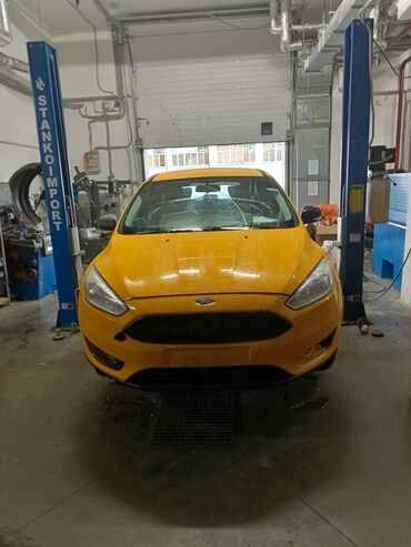 ford laser: Ford Focus: 2016 г., 1.6 л, Механика, Бензин, Универсал