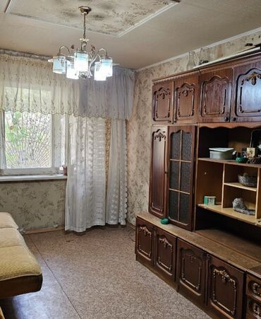 2 комнаты, 43 м², 104 серия, 1 этаж, Старый ремонт