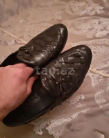 adidas az: Gencede satilir ici colu deri Salvatore Ferragamo kişi ayaqabisi 90azn — 2