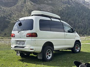 w211 e270: Mitsubishi Delica: 2003 г., 3 л, Автомат, Бензин, Минивэн — 6