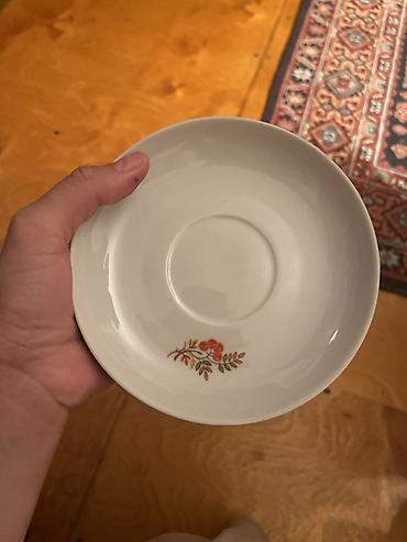 farfor qab: Ağ rəngli çini fincan altlığı (sousyer) - Material: çini/porşelen - — 1