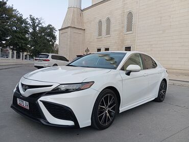 Toyota: Toyota Camry: 2022 г., 2.5 л, Автомат, Бензин, Седан