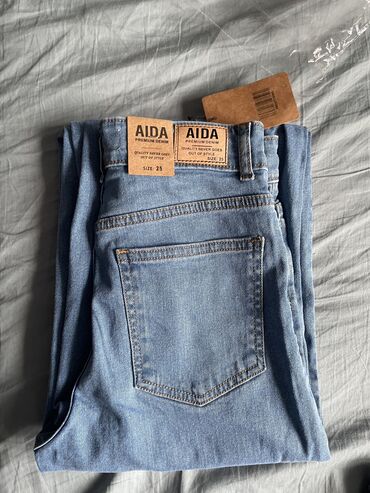 женская джинсовая одежда больших размеров: Джинсы XS (EU 34), S (EU 36), M (EU 38), цвет - Синий