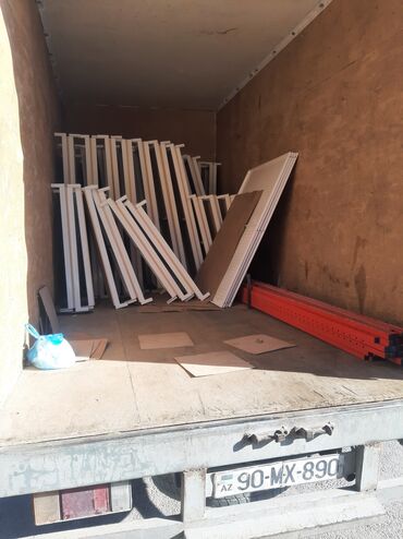 Rəf vitrinləri: Metaldan stelajlar (sifarişlə) Qiymət ölçüdən aslıdı. Deyin bizə — 10