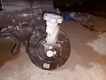 Digər avtomobil ehtiyat hissələri: Avtomobil ehtiyat hissələri – müxtəlif komplekt Təsvir: - Ön faralar — 3