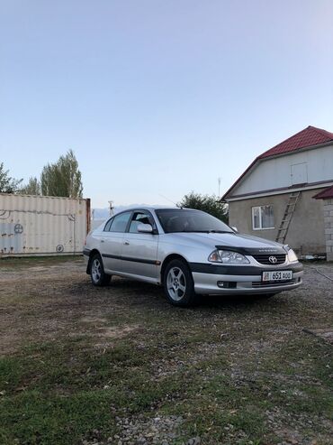 тоета камири: Toyota Avensis: 2001 г., 1.8 л, Механика, Бензин, Седан